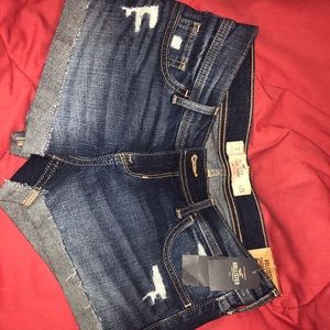Hollister shorts BRAND NEW NEVER WORN with TAGS